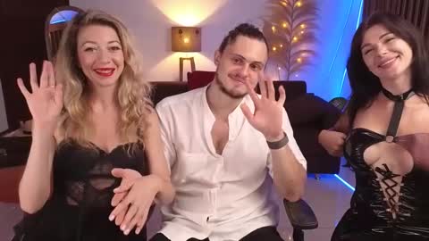 Snapshot of goddess_marylin chatting on 29, 1, 2025 330 UTC2 girls online show from 29, 1, 2025