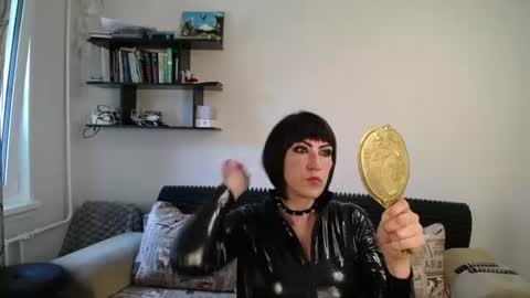 Snapshot of goddess_psyvelvet chatting on 15, 7, 2026 goddess_psyvelvet online show from 15, 7, 2026