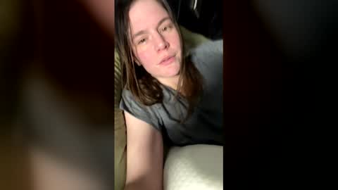 Snapshot of goddessdeezy chatting on 20, 12, 2025 goddessdeezy online show from 20, 12, 2025