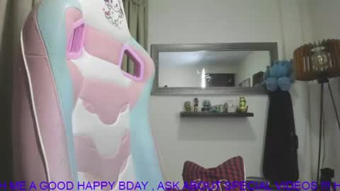 Snapshot of goddessjessica_roger chatting on 19, 6, 2026 Goddess Jessica and slave Roger online show from 19, 6, 2026