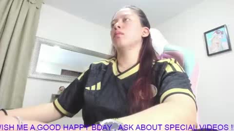 Snapshot of goddessjessica_roger chatting on 8, 7, 2026 Goddess Jessica and slave Roger online show from 8, 7, 2026