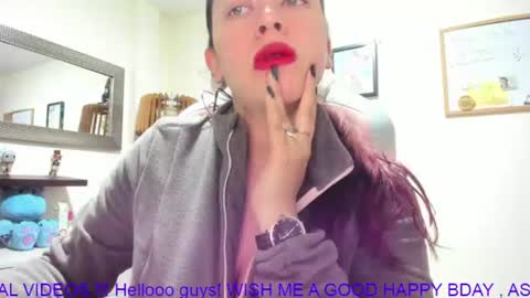 Snapshot of goddessjessica_roger chatting on 22, 7, 2026 Goddess Jessica and slave Roger online show from 22, 7, 2026