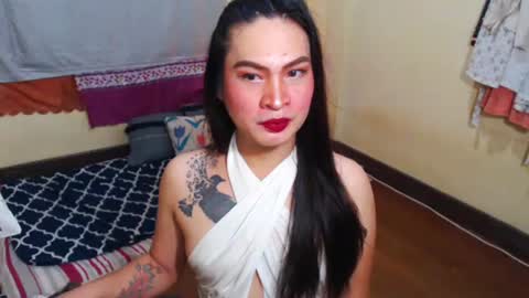 QUEEN JANE online show from 7, 1, 2025