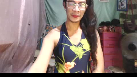 Snapshot of goddesssonyaxxx chatting on 17, 6, 2026 KENNY DOLL online show from 17, 6, 2026
