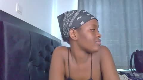 Snapshot of godess_lunah chatting on 3, 6, 2026 godess_lunah online show from 3, 6, 2026