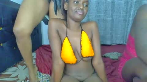Snapshot of godess_lunah chatting on 19, 6, 2026 godess_lunah online show from 19, 6, 2026