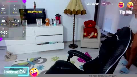 Snapshot of golddivine00 chatting on 16, 9, 2025 Nicole.. online show from 16, 9, 2025