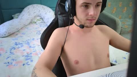 Golden boyyy21 online show from 6, 2, 2026