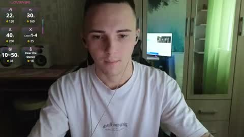 Snapshot of golden_boyyy21 chatting on 5, 7, 2026 Golden boyyy21 online show from 5, 7, 2026
