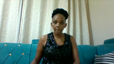 Snapshot of goldenmusexo chatting on 31, 5, 2026 goldenmusexo online show from 31, 5, 2026