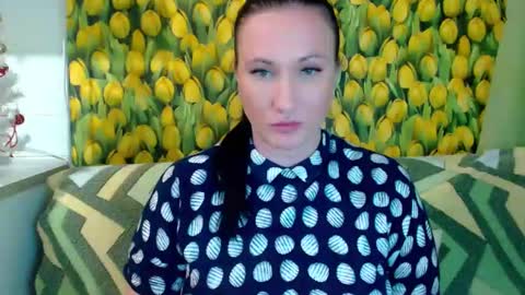 Snapshot of goldmoonn chatting on 8, 12, 2024 goldmoonn online show from 8, 12, 2024