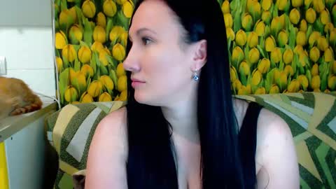 Snapshot of goldmoonn chatting on 13, 2, 2025 goldmoonn online show from 13, 2, 2025