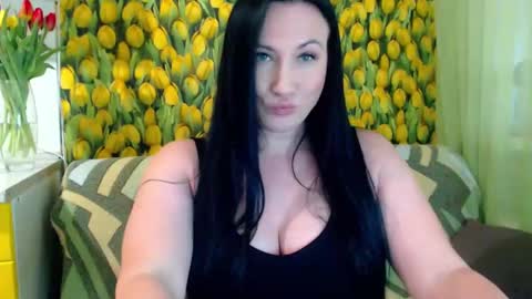 Snapshot of goldmoonn chatting on 8, 3, 2025 goldmoonn online show from 8, 3, 2025