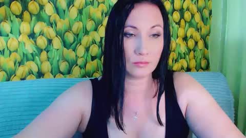 Snapshot of goldmoonn chatting on 7, 6, 2026 goldmoonn online show from 7, 6, 2026