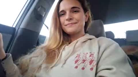 Golly Molly online show from 8, 1, 2025