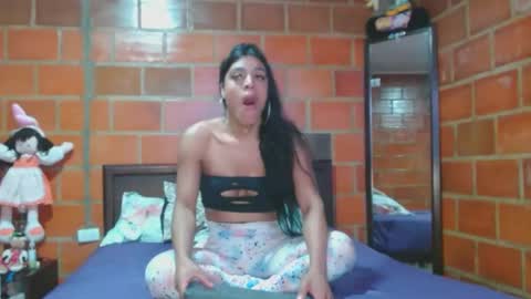 Snapshot of golositha26 chatting on 26, 12, 2024 Valentina online show from 26, 12, 2024