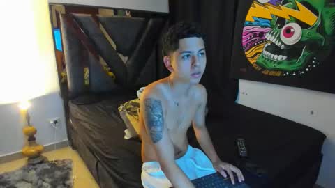 Snapshot of gomez_g_ chatting on 22, 10, 2025 Gomez online show from 22, 10, 2025