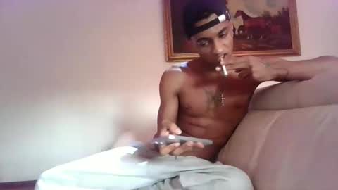 Snapshot of gommez19 chatting on 31, 10, 2025 GOMMEZ online show from 31, 10, 2025