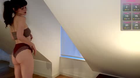 Snapshot of good_girl_gracie chatting on 10, 1, 2025 Gracie online show from 10, 1, 2025