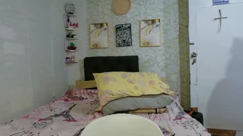 geneviev online show from 7, 4, 2026