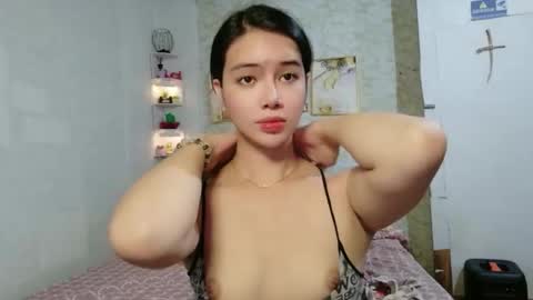 geneviev online show from 15, 4, 2026