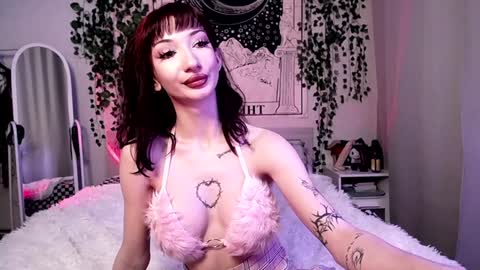 Snapshot of gothdesss chatting on 5, 1, 2025    online show from 5, 1, 2025