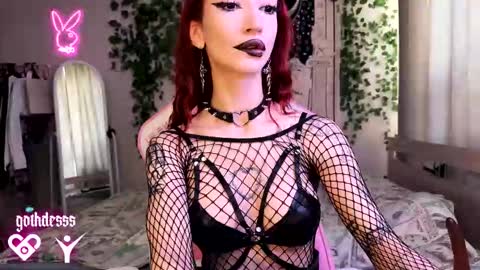 Snapshot of gothdesss chatting on 26, 9, 2025    online show from 26, 9, 2025