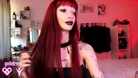 Snapshot of gothdesss chatting on 18, 10, 2025    online show from 18, 10, 2025