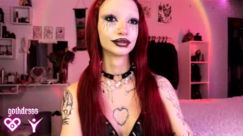 Snapshot of gothdesss chatting on 27, 10, 2025    online show from 27, 10, 2025