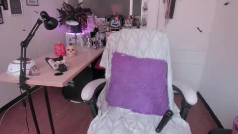 hi my name is Elizabeth nice to meet you online show from 26, 10, 2025