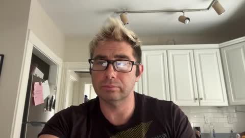 Cuddleguy online show from 22, 2, 2026