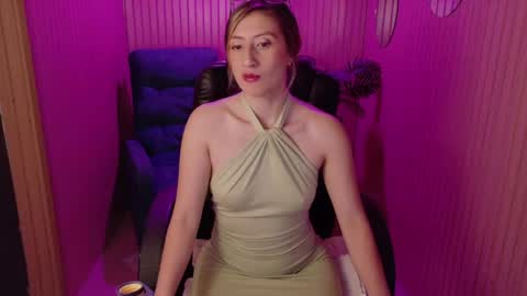 Snapshot of graciecollins chatting on 4, 6, 2026 Gracie online show from 4, 6, 2026
