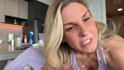 Gracie Mae online show from 27, 2, 2025