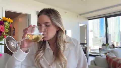 Gracie Mae online show from 12, 10, 2025