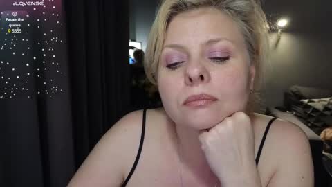 Snapshot of gray_swann chatting on 20, 2, 2025 Ray online show from 20, 2, 2025