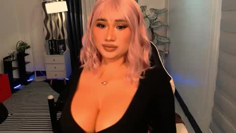 PAULATHEONE online show from 5, 10, 2025