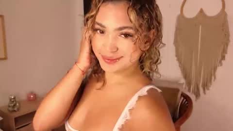 Snapshot of grecia_miller_ chatting on 19, 5, 2026 grecia_miller_ online show from 19, 5, 2026