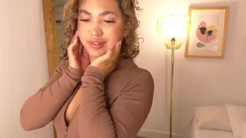 Snapshot of grecia_miller_ chatting on 21, 5, 2026 grecia_miller_ online show from 21, 5, 2026