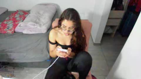 Snapshot of greciaruiz chatting on 19, 5, 2026 GreciaRuiz online show from 19, 5, 2026