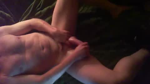 Snapshot of greenrooster1 chatting on 9, 1, 2026 greenrooster1 online show from 9, 1, 2026