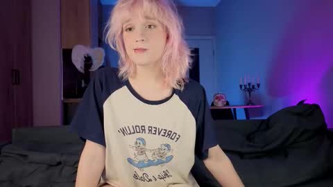 Snapshot of gregory_byyrd chatting on 4, 2, 2026 Greg-independent model online show from 4, 2, 2026