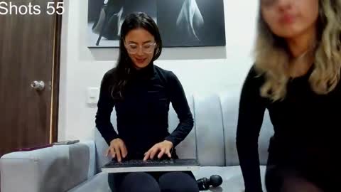 Snapshot of greta_miss chatting on 1, 3, 2025  Emmy  online show from 1, 3, 2025