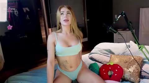 Greyslopez online show from 3, 3, 2026