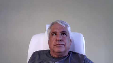 Snapshot of grisa01 chatting on 1, 2, 2025 grisa01 online show from 1, 2, 2025