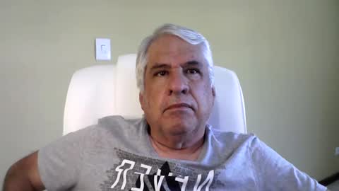 Snapshot of grisa01 chatting on 8, 2, 2025 grisa01 online show from 8, 2, 2025