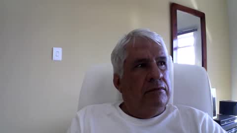 Snapshot of grisa01 chatting on 11, 9, 2025 grisa01 online show from 11, 9, 2025