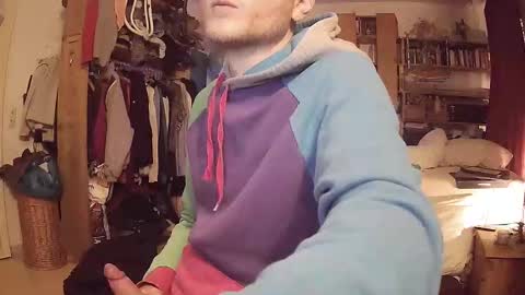 gruendamien online show from 19, 12, 2025