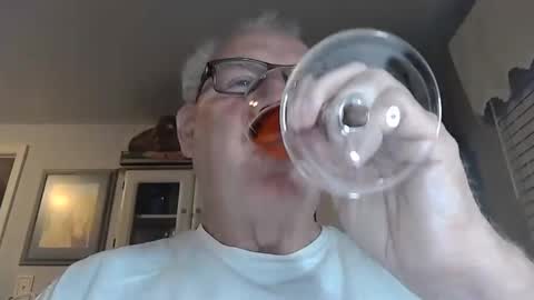 Snapshot of gspotlover1 chatting on 15, 11, 2025 Horny Daddy online show from 15, 11, 2025