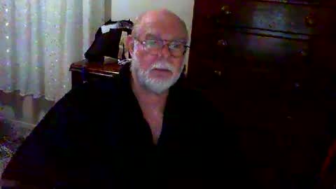 Snapshot of gtnolder60 chatting on 21, 4, 2026 Gary online show from 21, 4, 2026