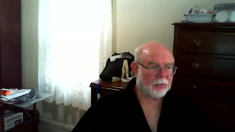 Snapshot of gtnolder60 chatting on 29, 4, 2026 Gary online show from 29, 4, 2026
